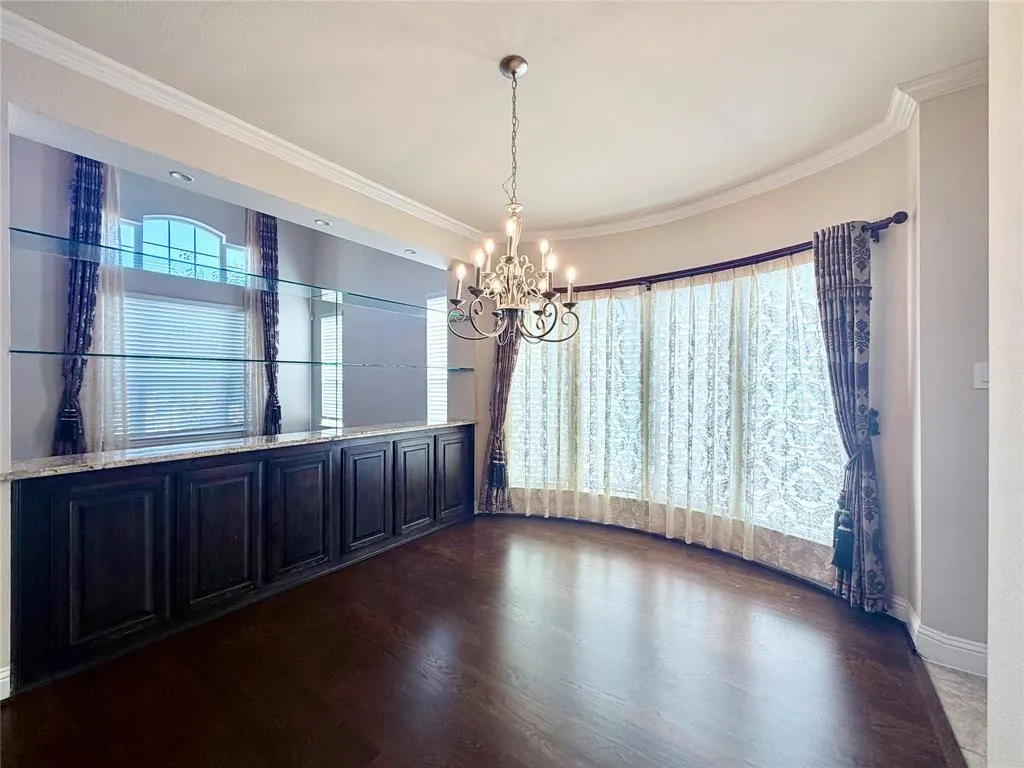 4127 Mane Court