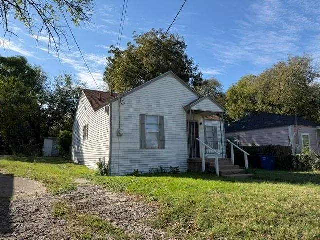319 Avenue I