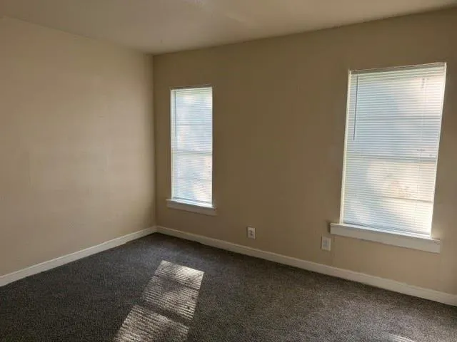 319 Avenue I