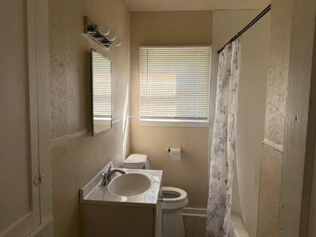 319 Avenue I