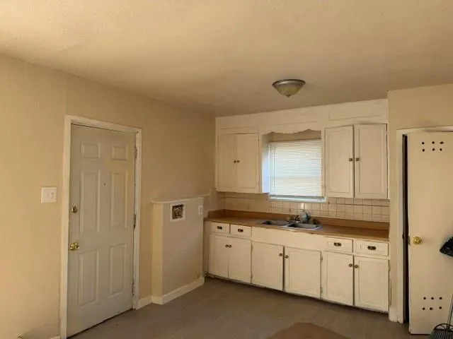 319 Avenue I