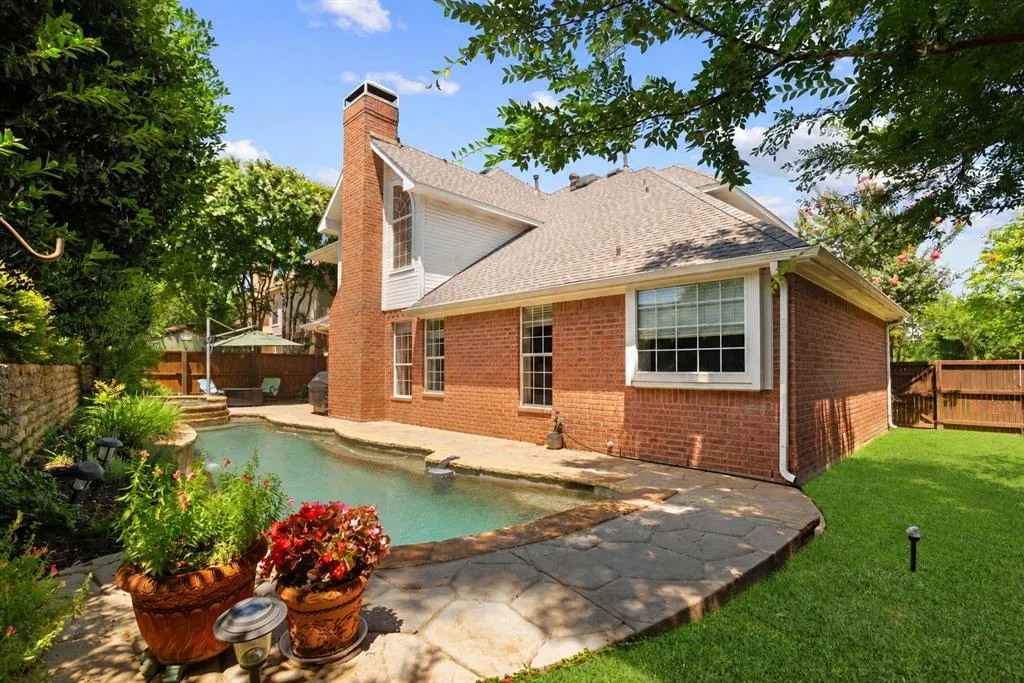 1110 Wedge Hill Road
