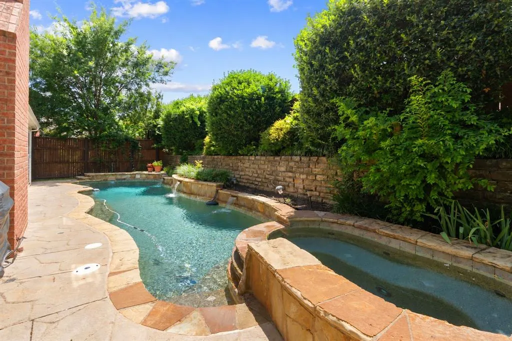 1110 Wedge Hill Road