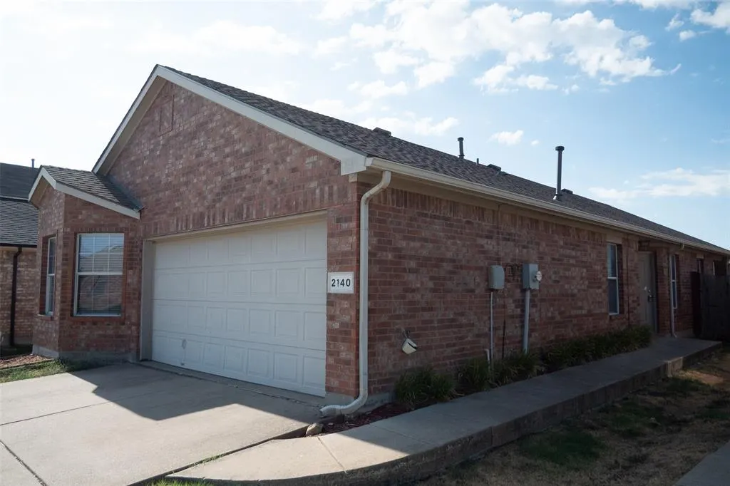 2140 Ingrid Lane
