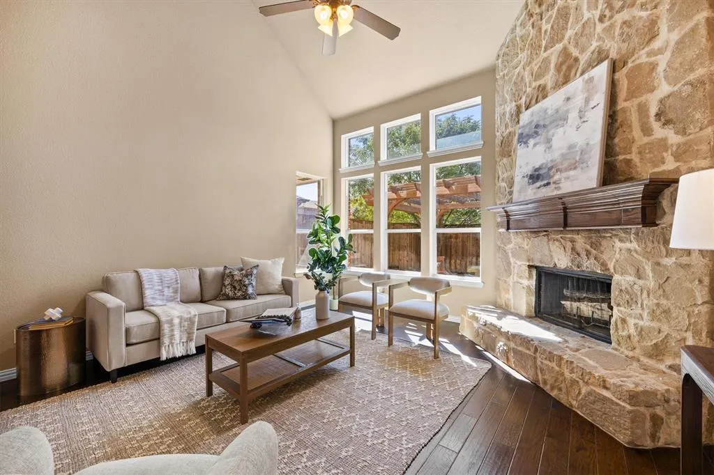 1111 Fossil Lake Drive
