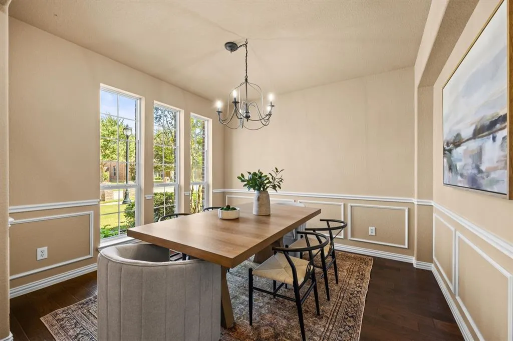 1111 Fossil Lake Drive