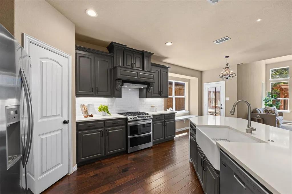 1111 Fossil Lake Drive