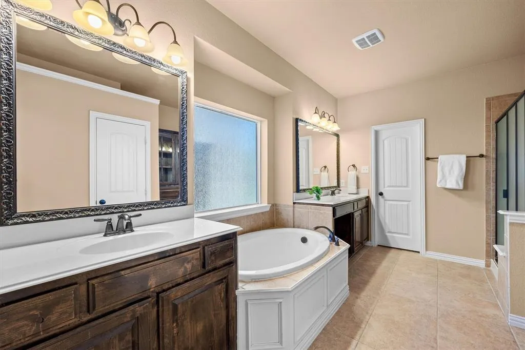 1111 Fossil Lake Drive