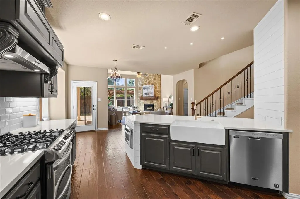 1111 Fossil Lake Drive