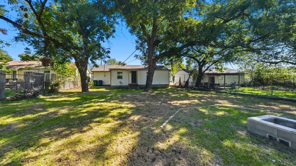 3525 Haltom Road