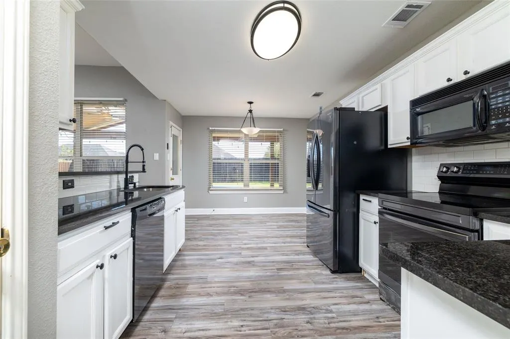 224 Cobblestone Circle