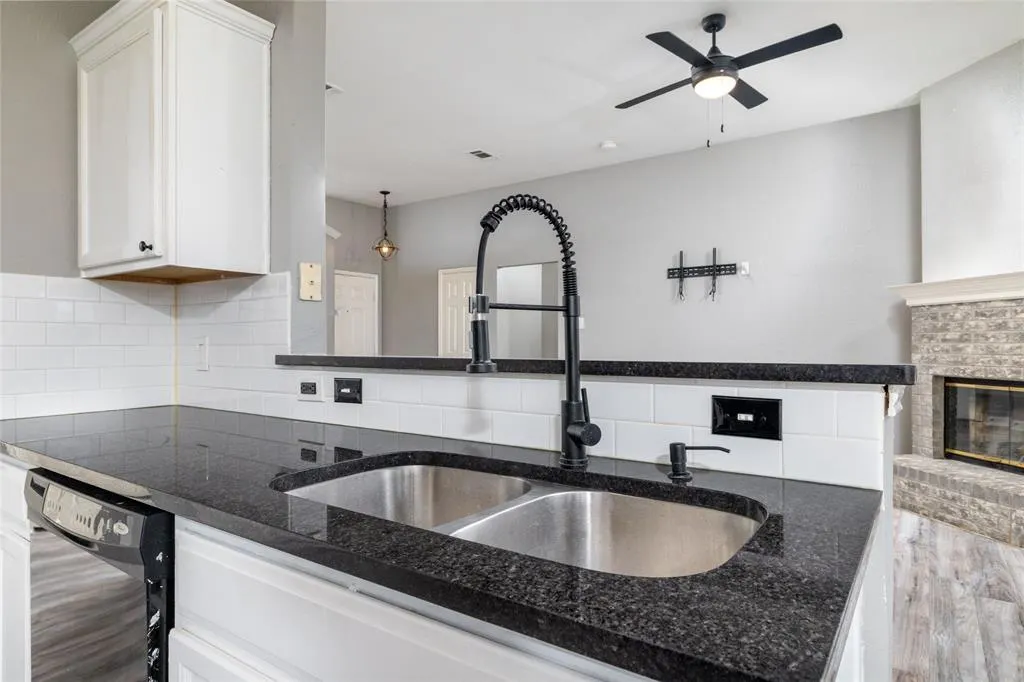 224 Cobblestone Circle
