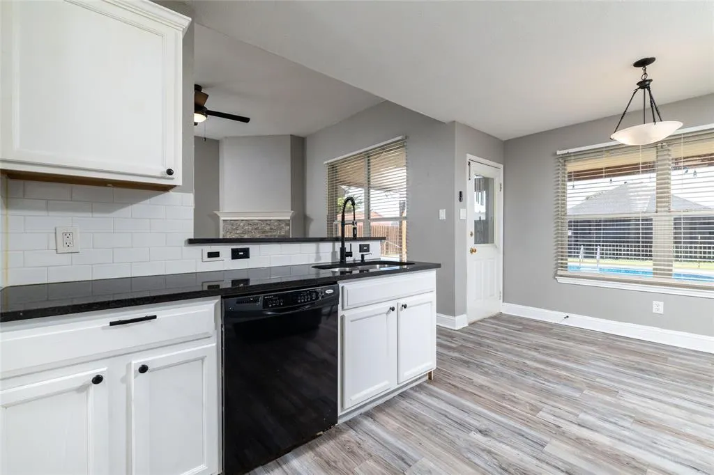 224 Cobblestone Circle