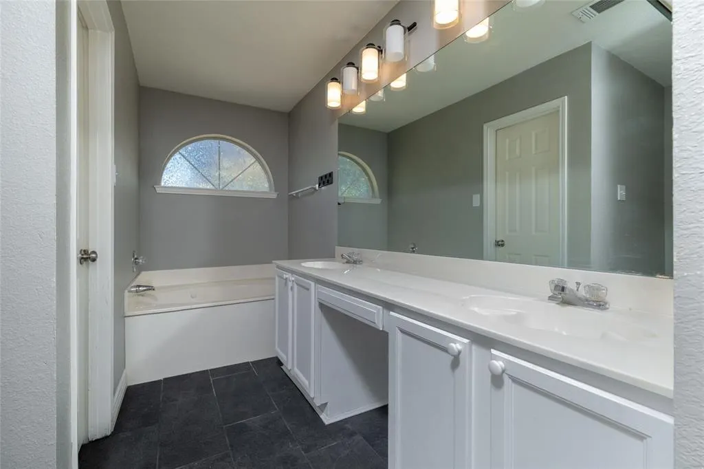 224 Cobblestone Circle