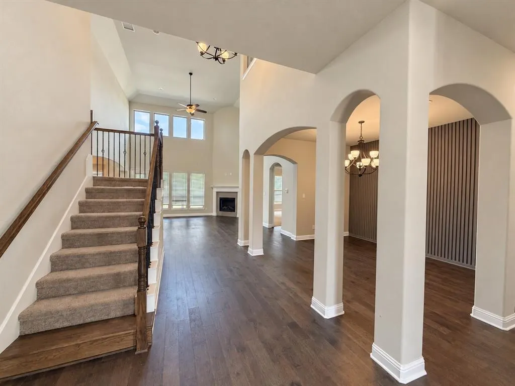 6414 Waggoner Court