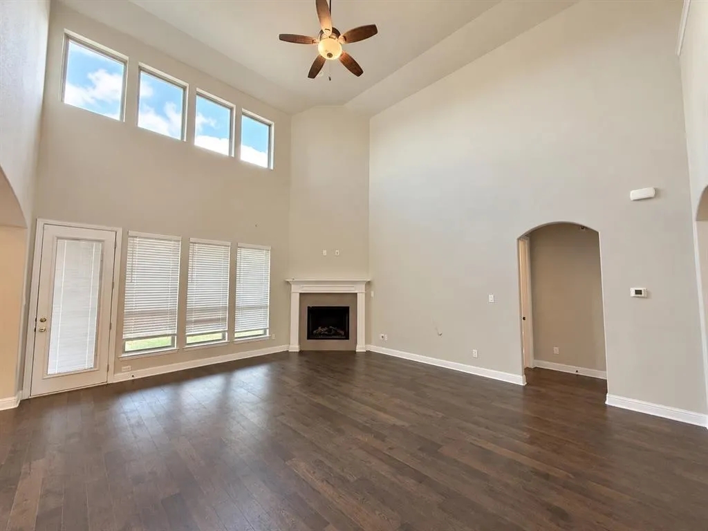 6414 Waggoner Court