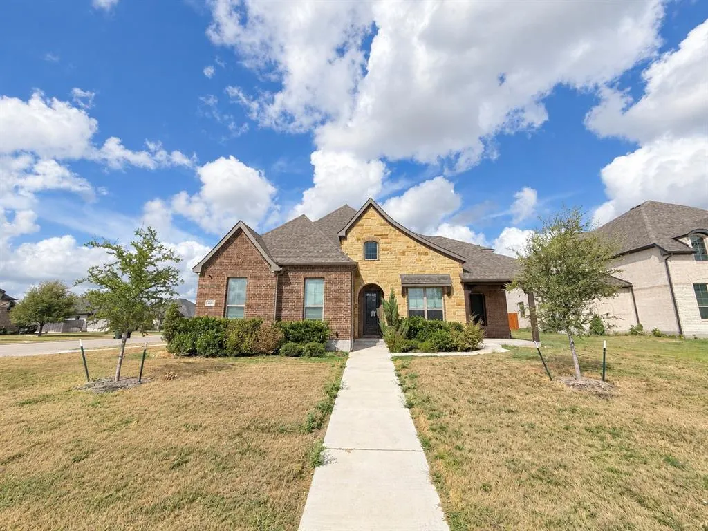 6414 Waggoner Court