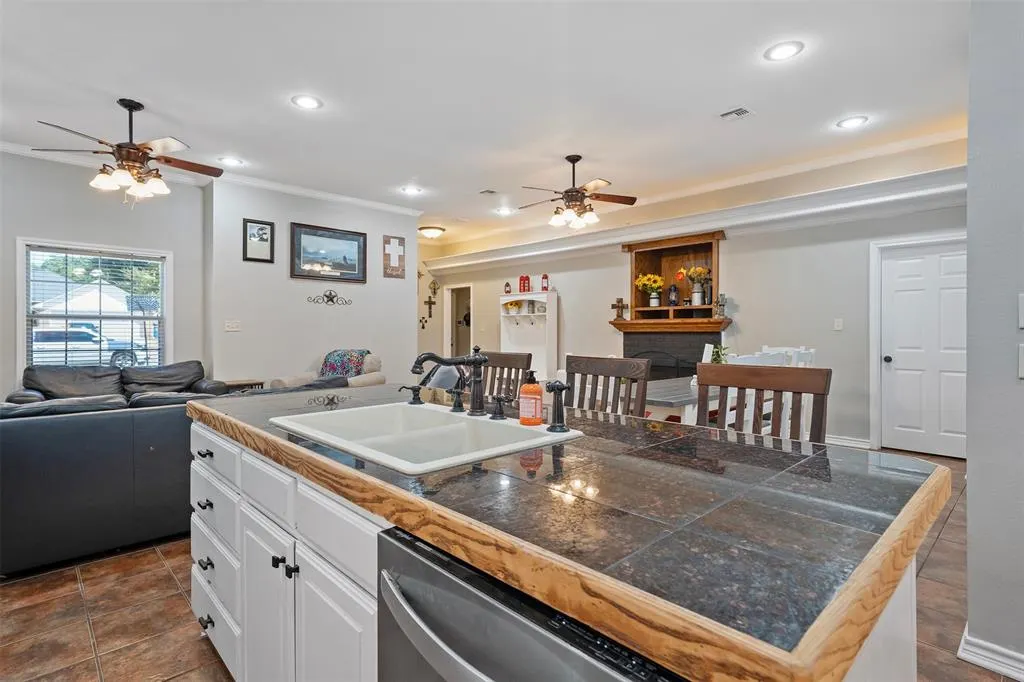 405 Husky Drive