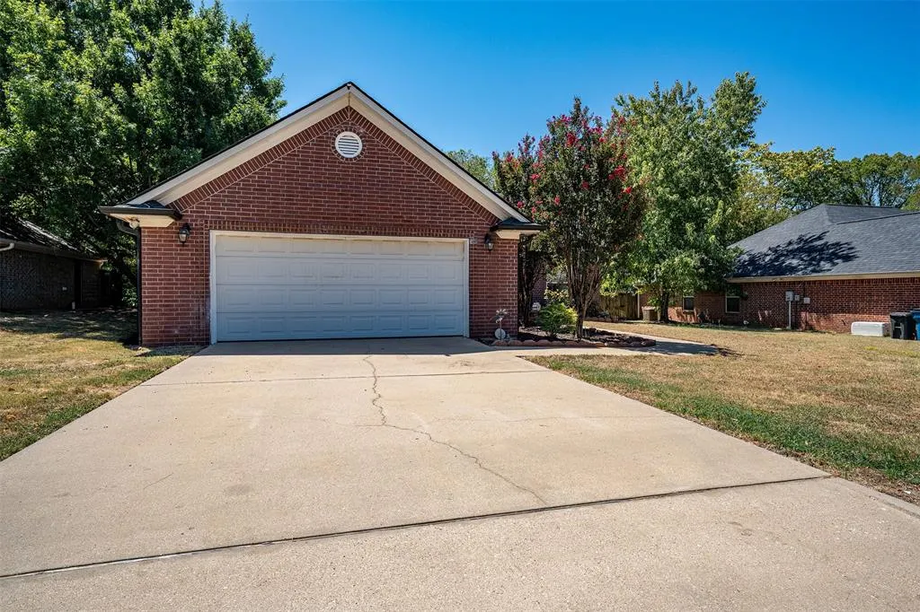 405 Husky Drive