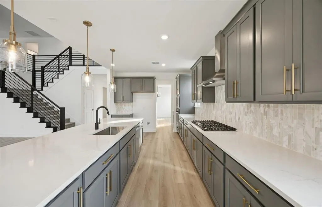 1541 Clouseau Lane