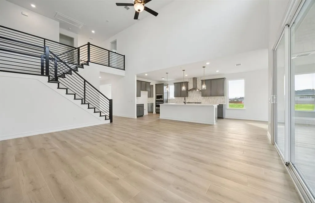 1541 Clouseau Lane