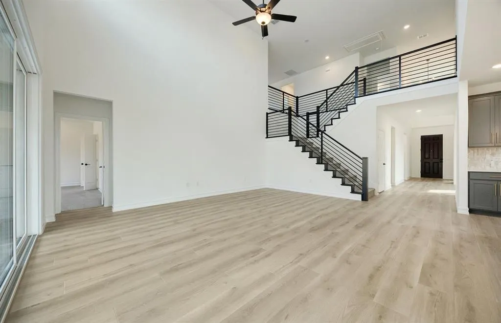 1541 Clouseau Lane