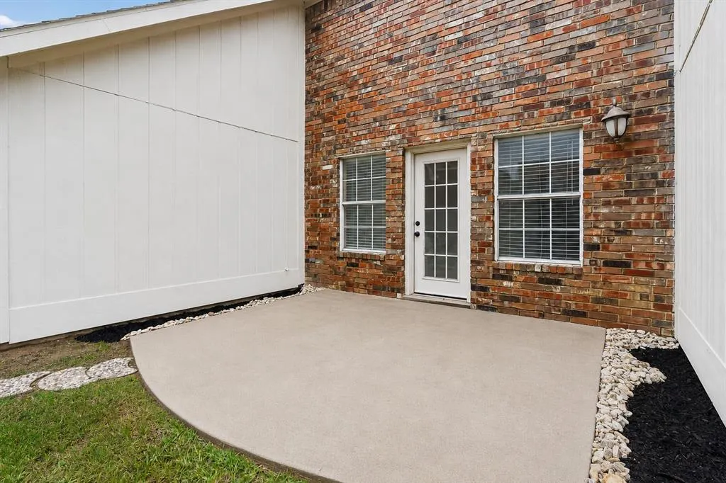 2104 Gent Drive