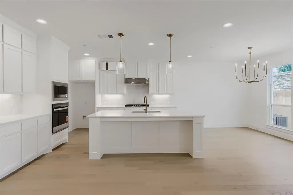 3133 Sir Judge Drive
