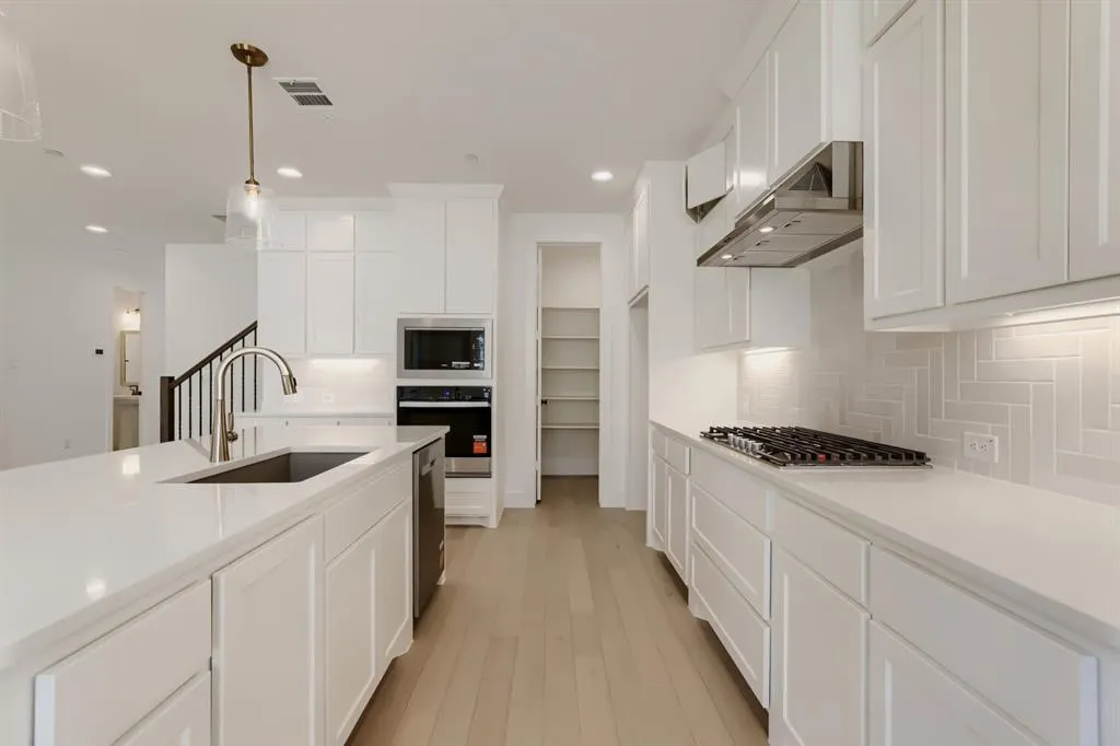 3133 Sir Judge Drive