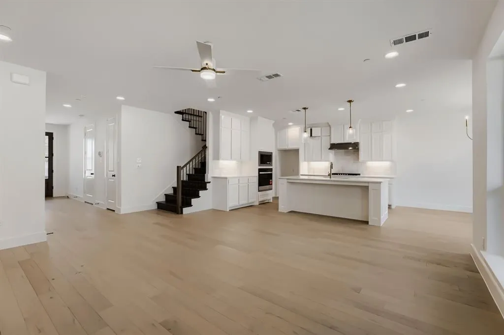 3133 Sir Judge Drive