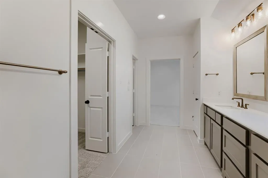 3133 Sir Judge Drive