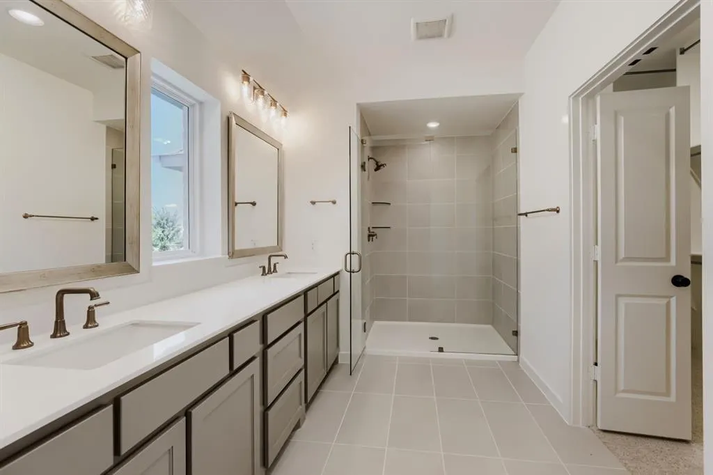 3133 Sir Judge Drive