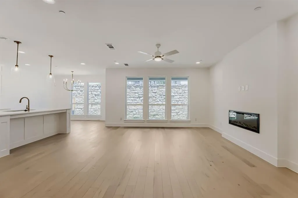 3133 Sir Judge Drive