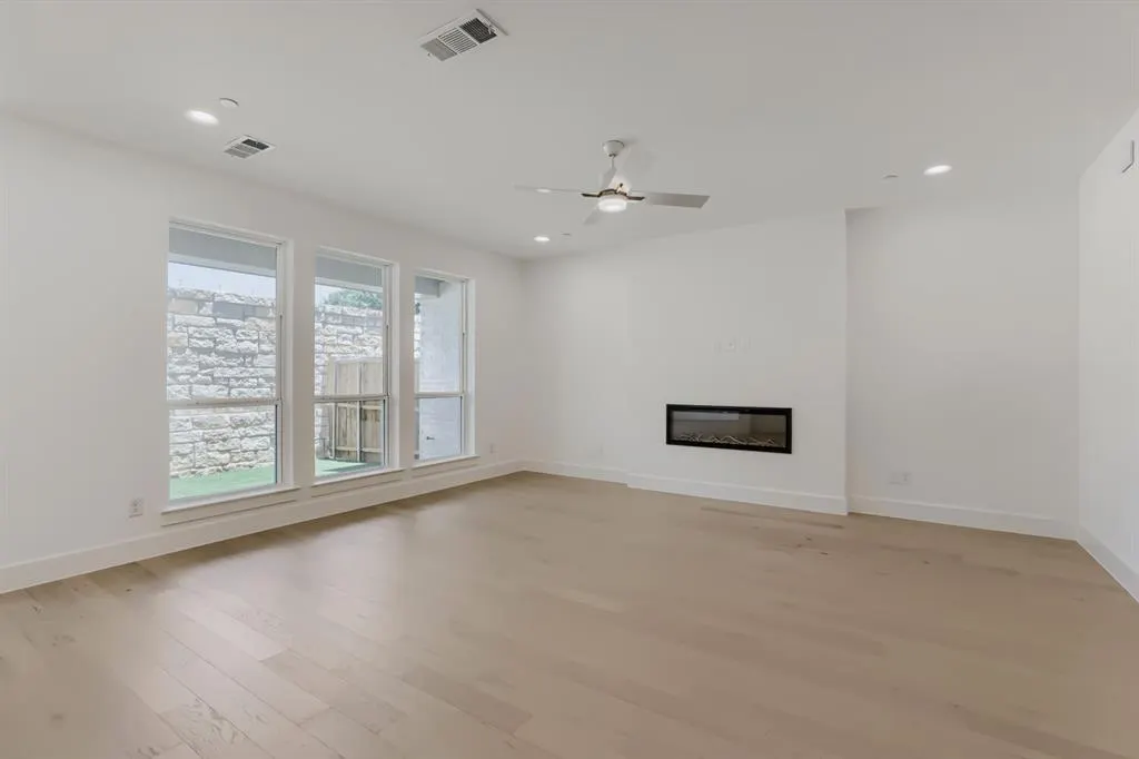 3133 Sir Judge Drive