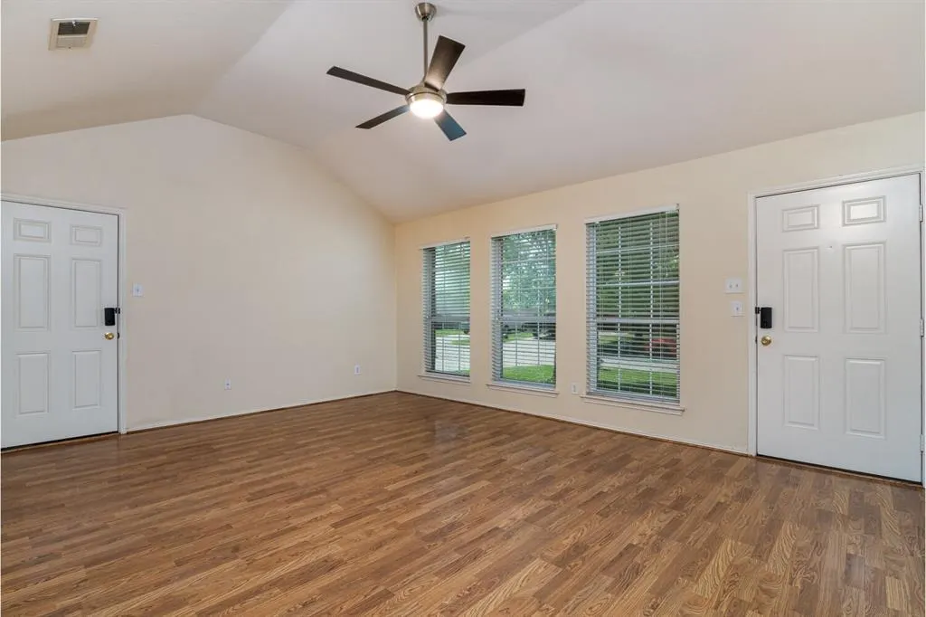 812 Cooper Lane