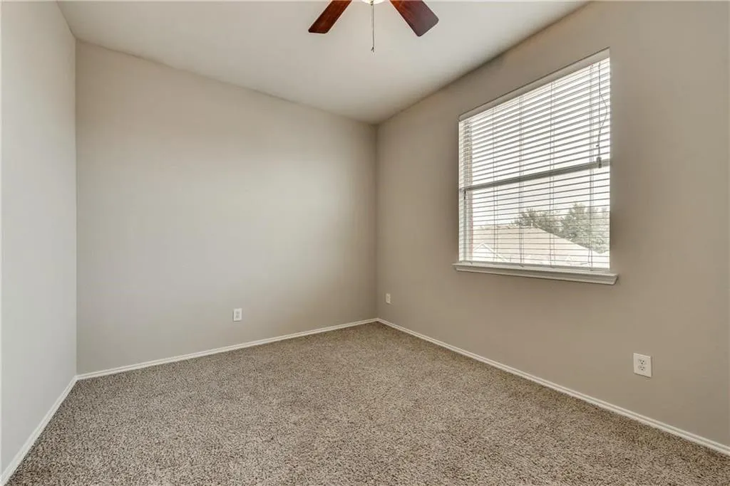 409 Knoll Park Court