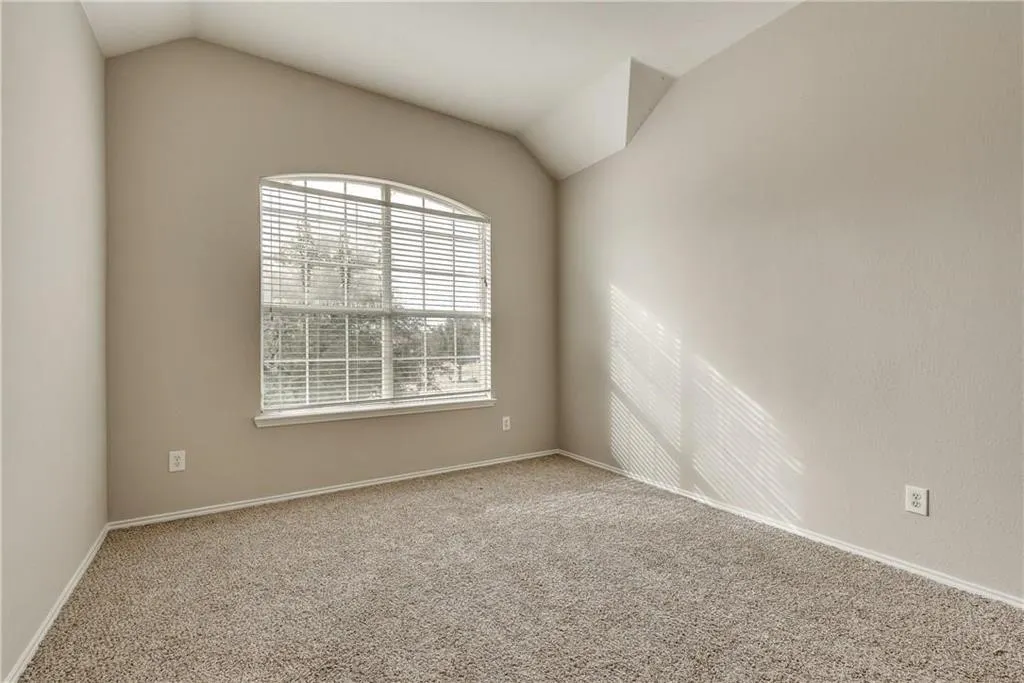 409 Knoll Park Court
