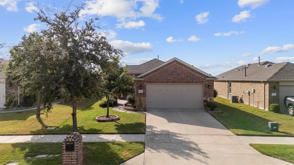 7769 Gulf Walk Road