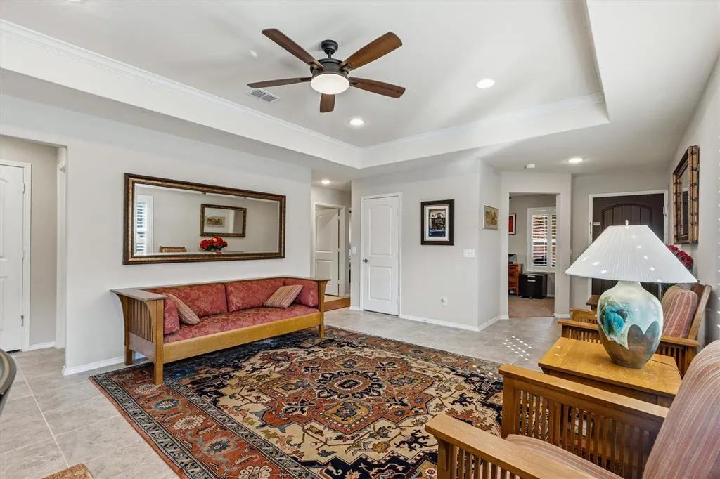 7769 Gulf Walk Road