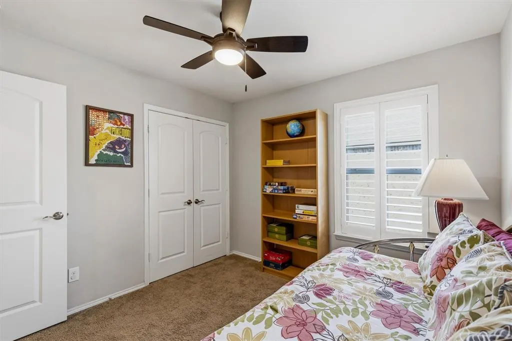 7769 Gulf Walk Road