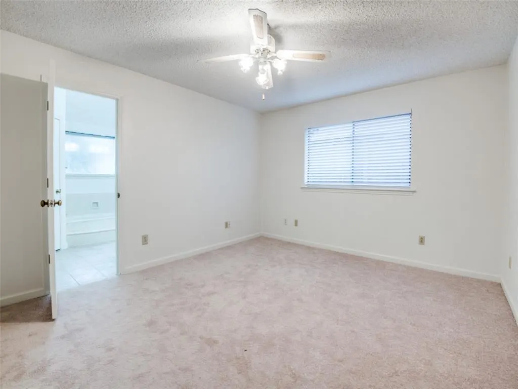 4525 Ringgold Lane
