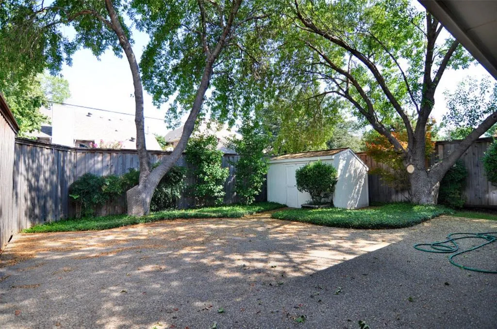 4525 Ringgold Lane
