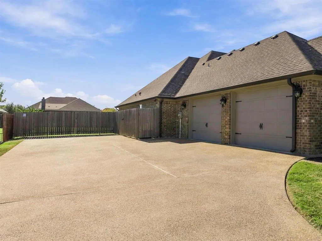616 Hunton Lane