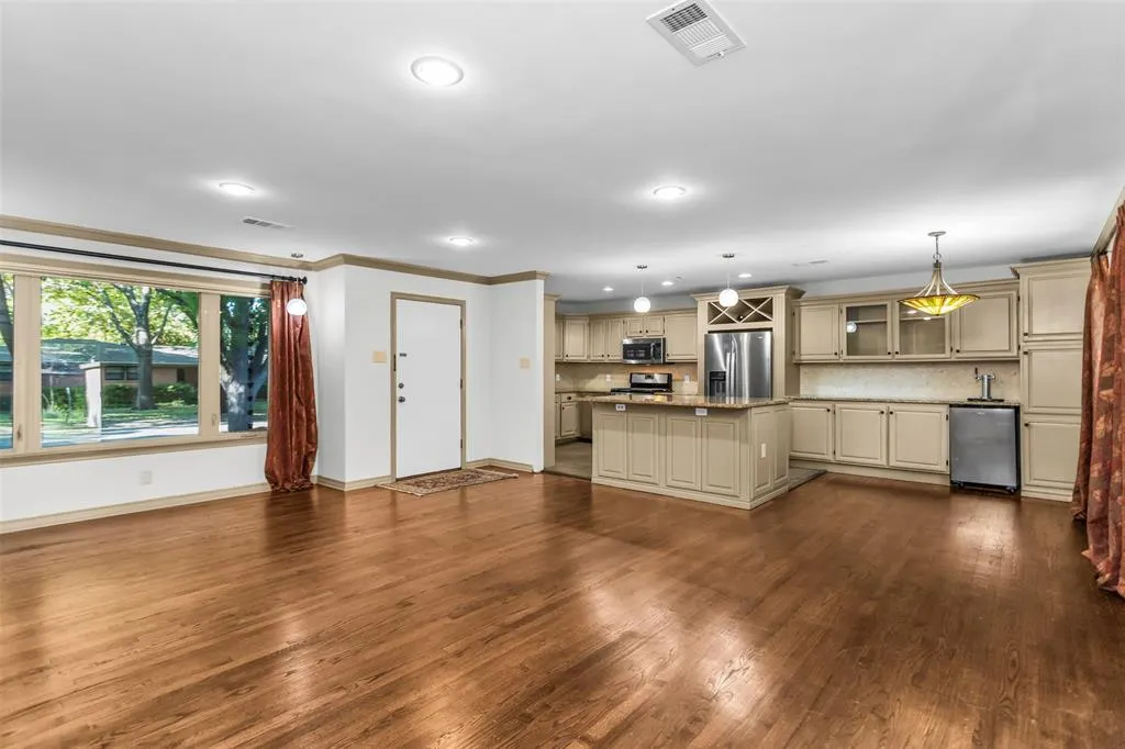 924 Sylvania Drive