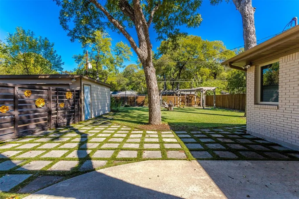 924 Sylvania Drive