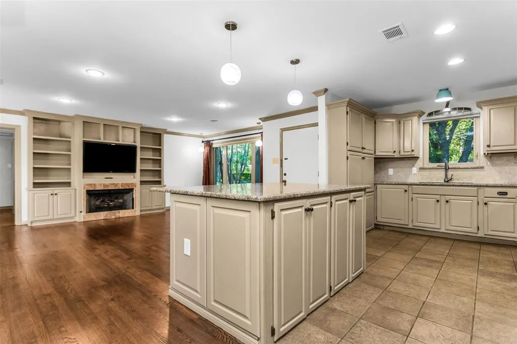 924 Sylvania Drive