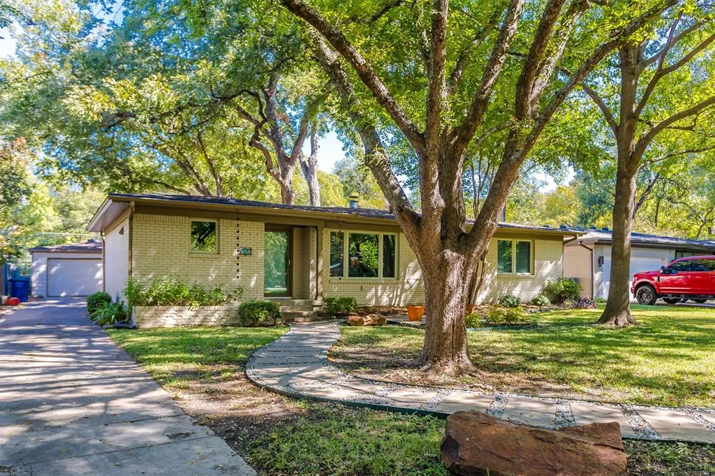 924 Sylvania Drive