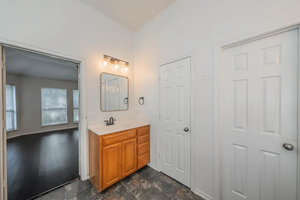 7924 Fox Chase Drive