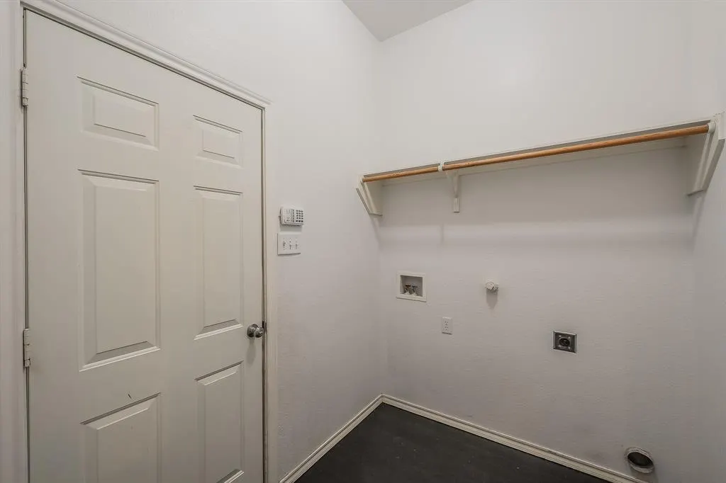 7924 Fox Chase Drive