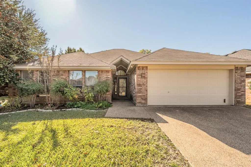 7924 Fox Chase Drive